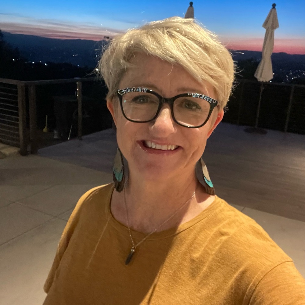 Meet your Posher, Kelly